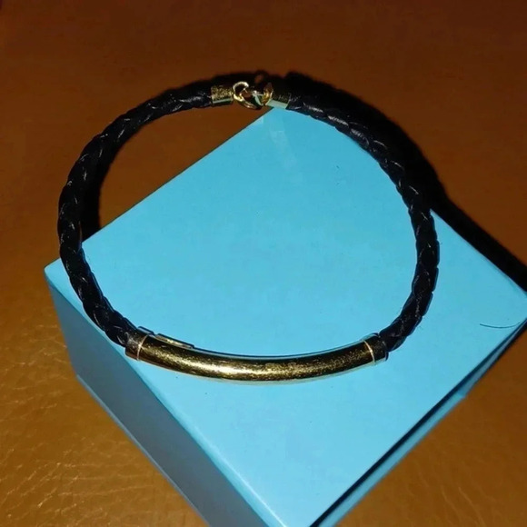 🌹14 k Gold and braided  leather bracelet - Picture 1 of 5
